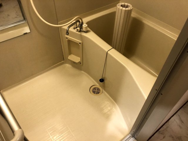 シャワールーム