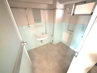 シャワールーム