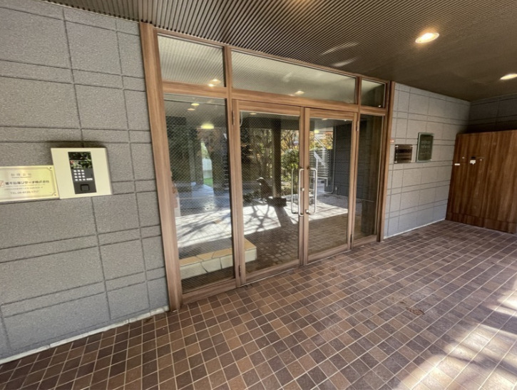 建物エントランス