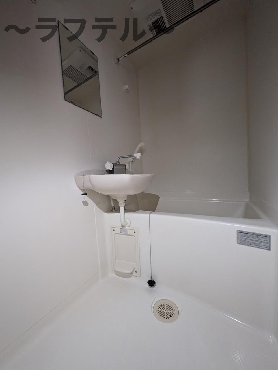 シャワールーム