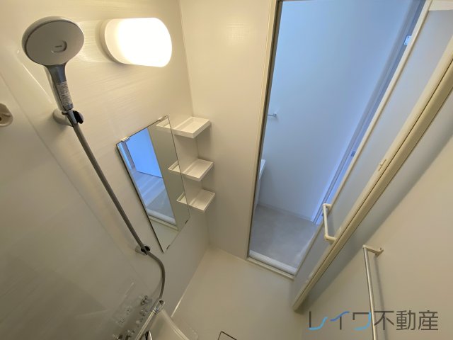 シャワールーム