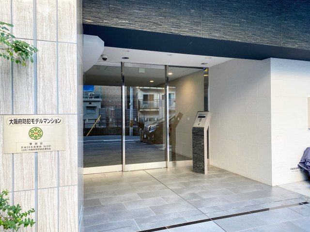 建物エントランス