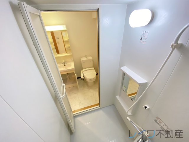 シャワールーム