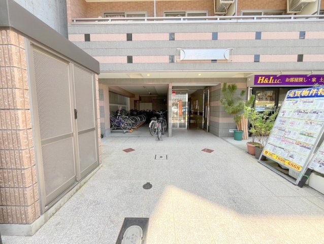 建物エントランス