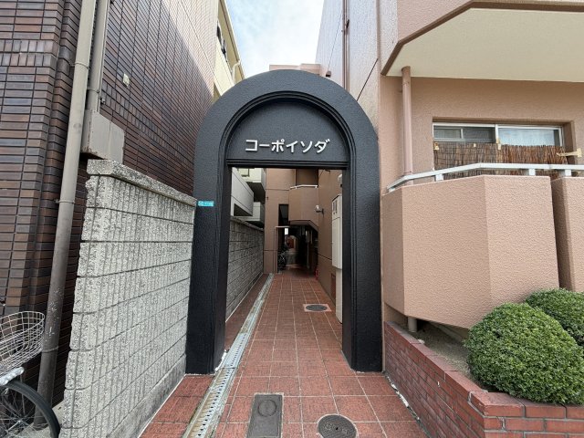 建物エントランス