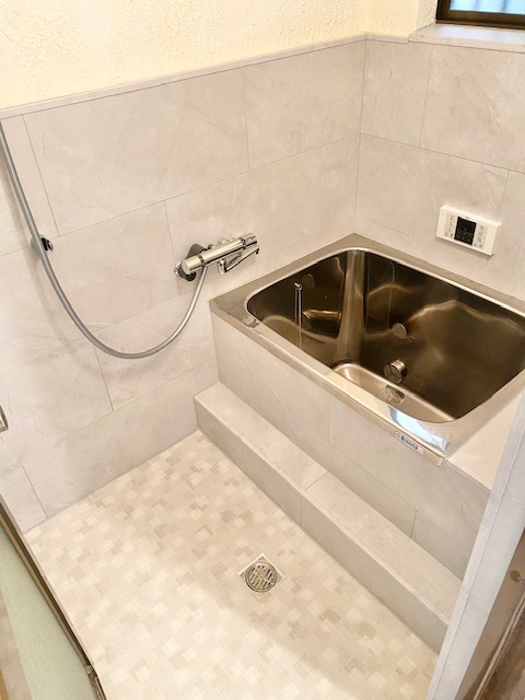 シャワールーム