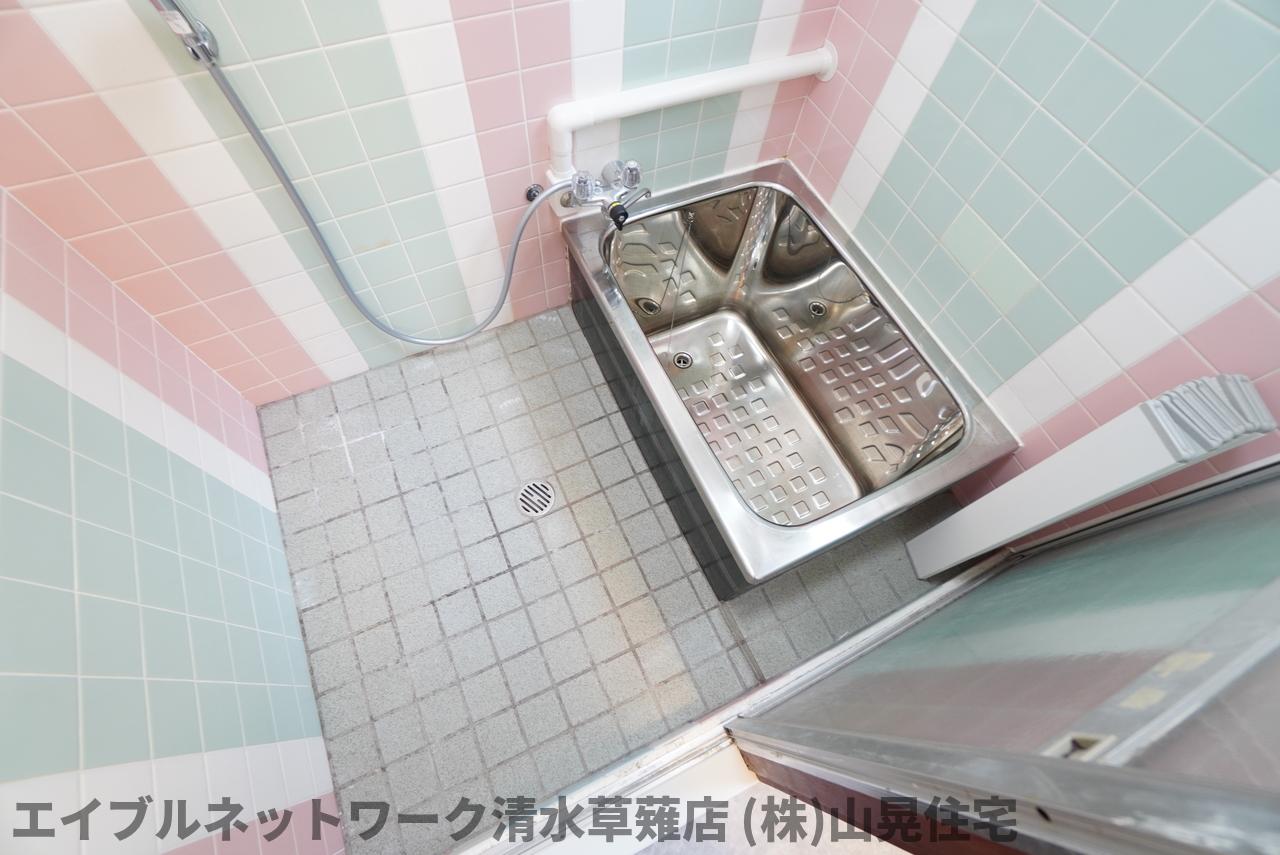 シャワールーム