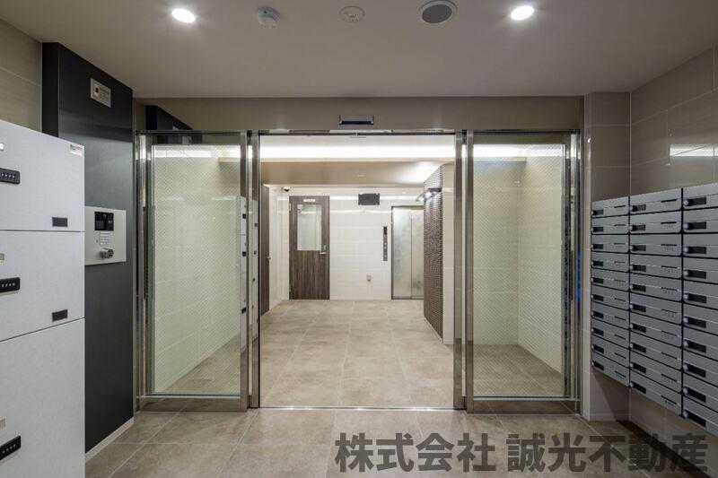 建物エントランス