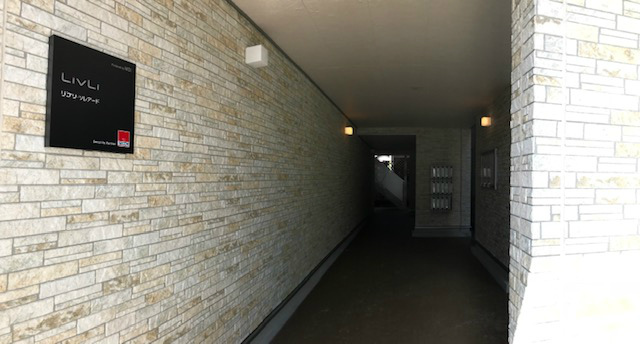 建物エントランス