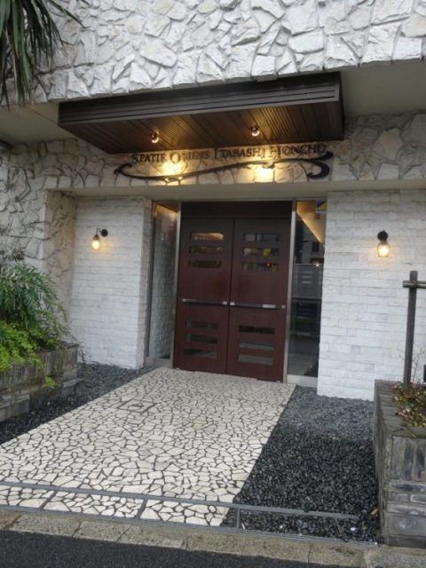建物エントランス