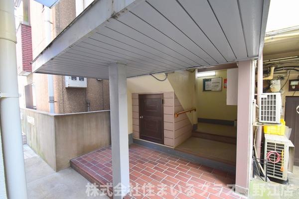 建物エントランス