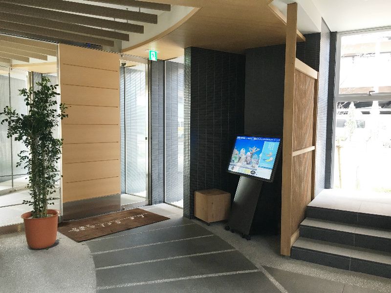 建物エントランス