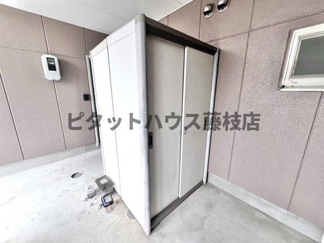 その他