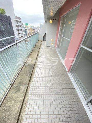 バルコニー