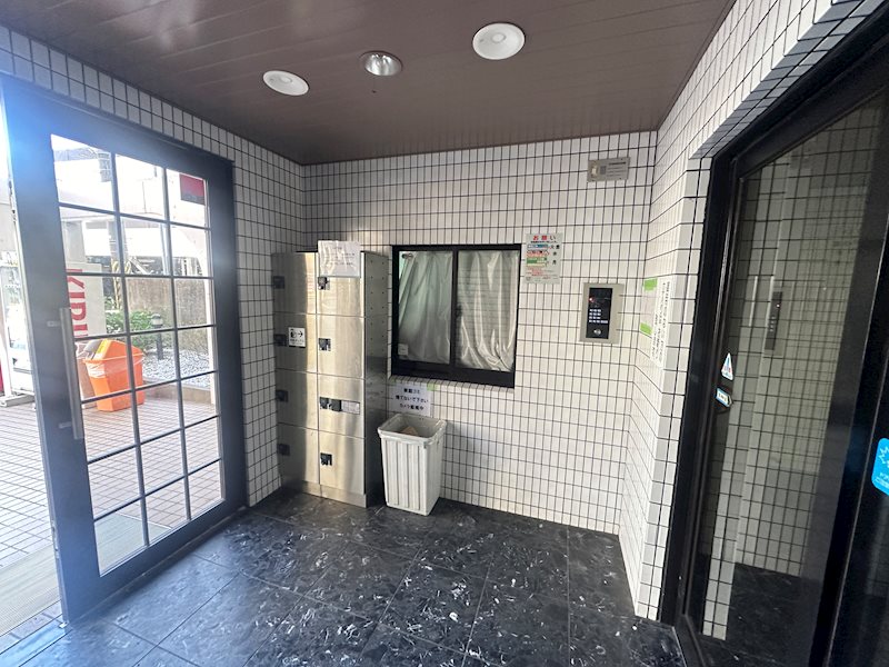 建物エントランス