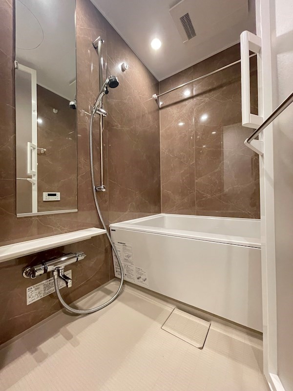 シャワールーム