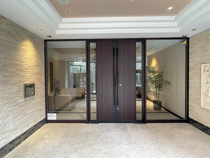 建物エントランス