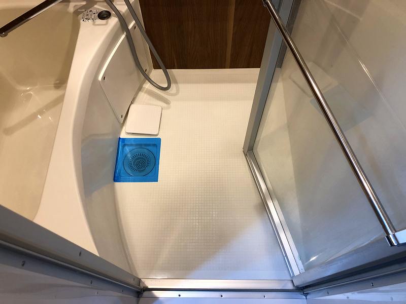 シャワールーム