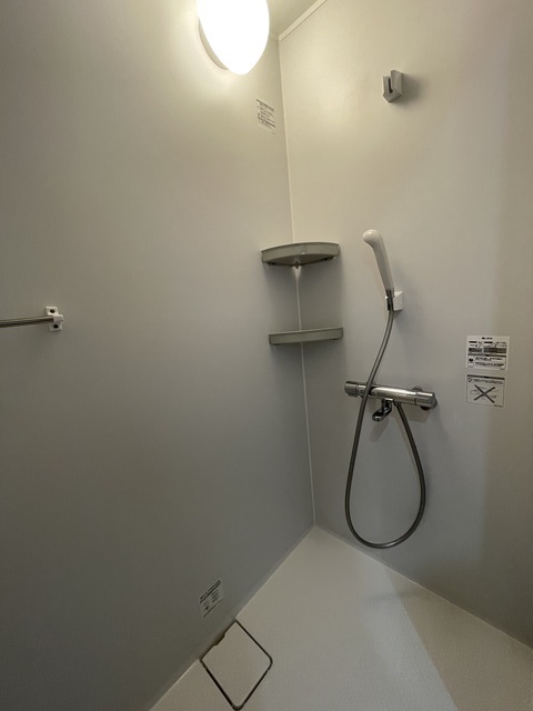 シャワールーム