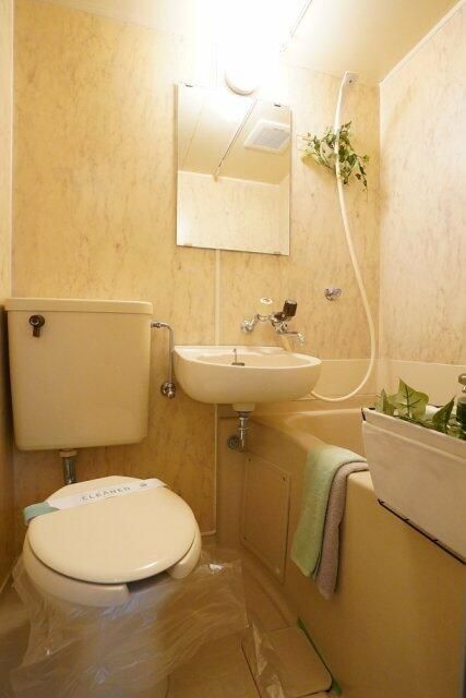 シャワールーム