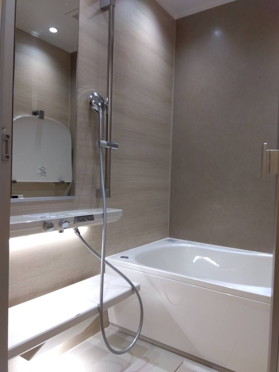 シャワールーム