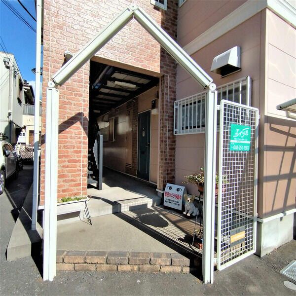 建物エントランス