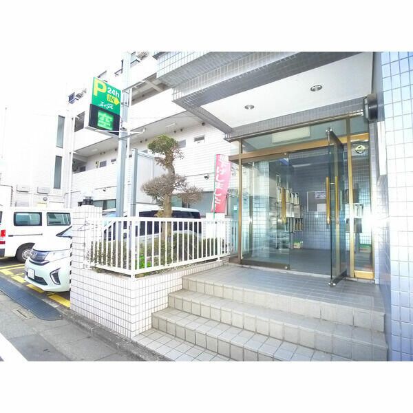 建物エントランス