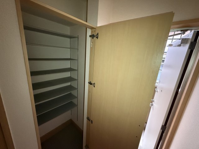 収納