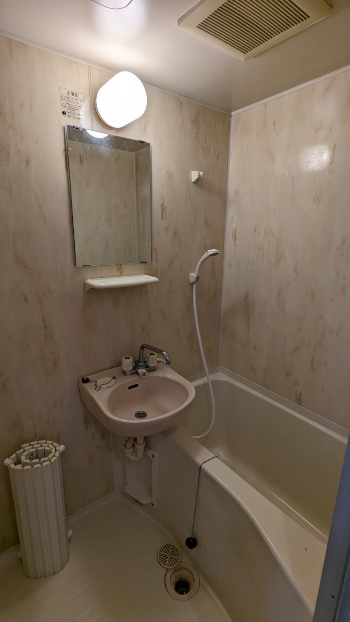 シャワールーム