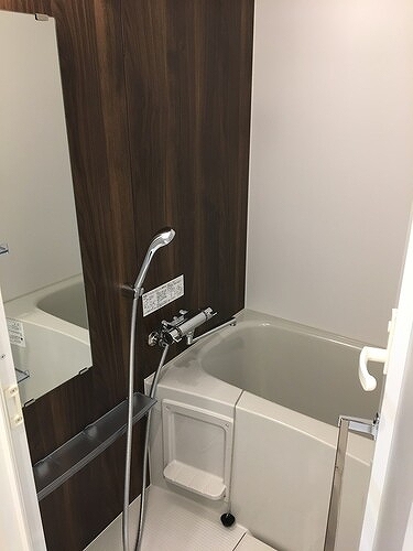 シャワールーム