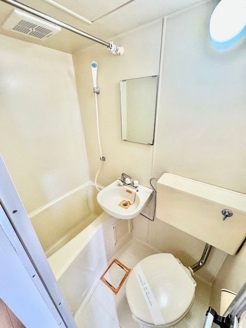 シャワールーム