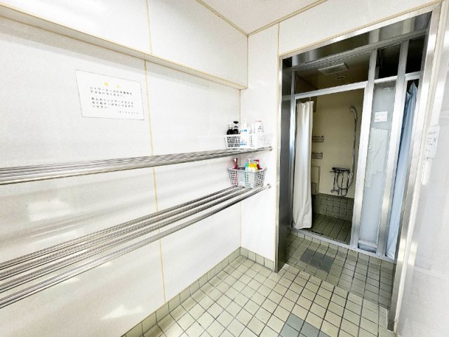 シャワールーム