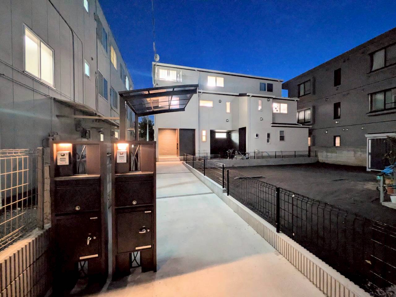 建物エントランス