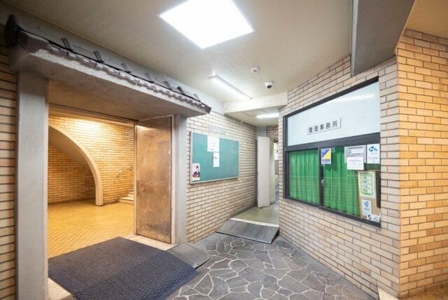 建物エントランス