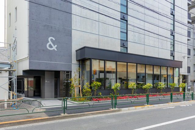 建物エントランス