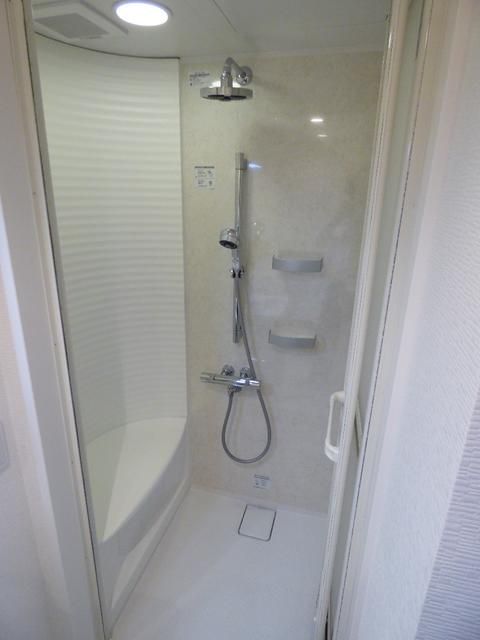 シャワールーム