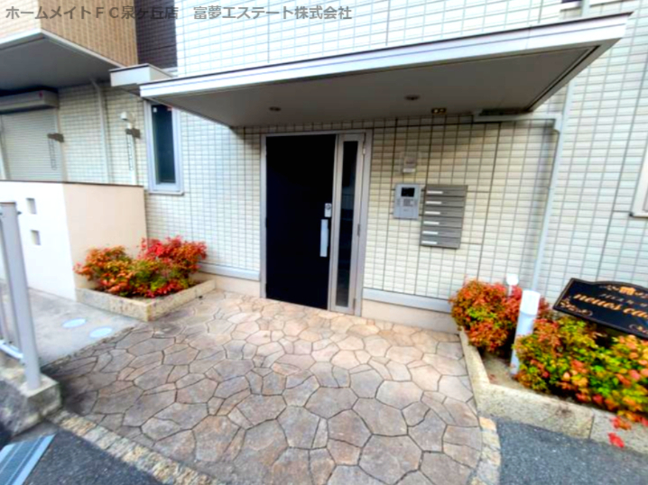 建物エントランス