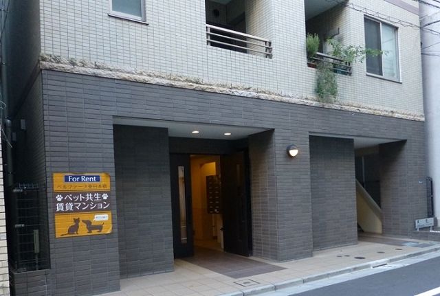 建物エントランス