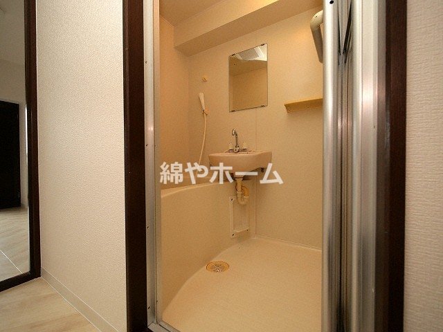 シャワールーム