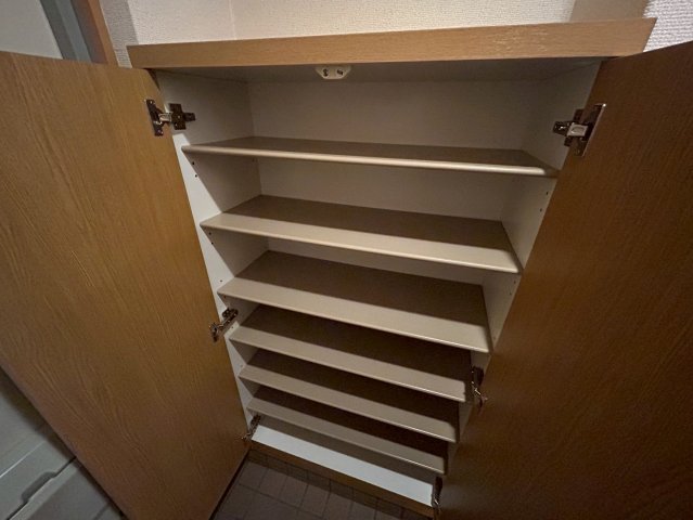 収納