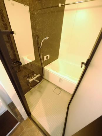 シャワールーム