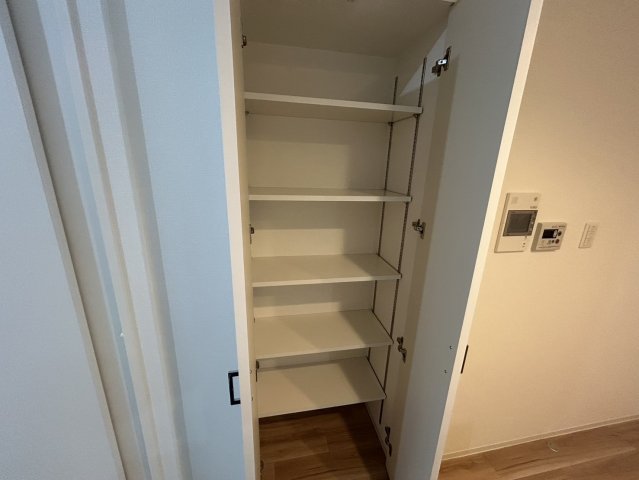 収納